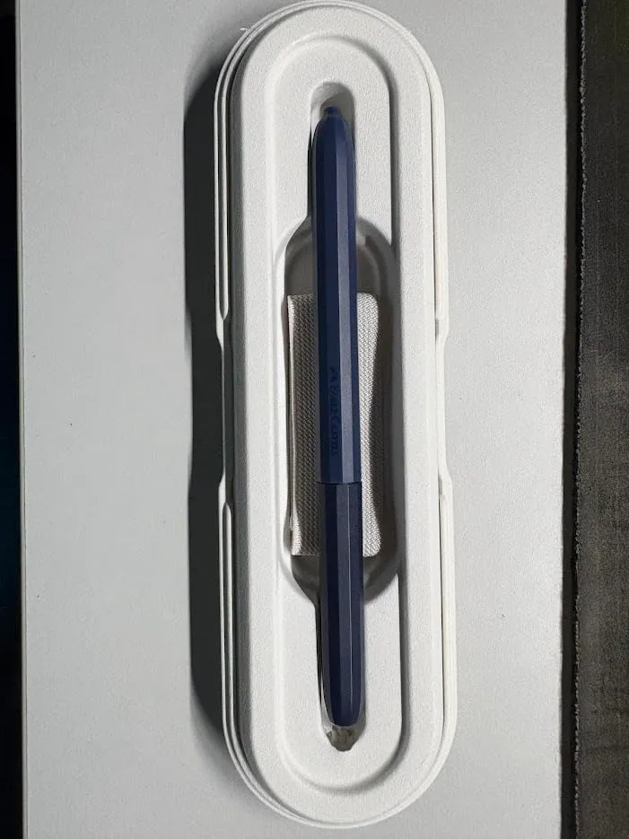 Faber-Castell Avori Inner Fire XB Kugelschreiber recycelt