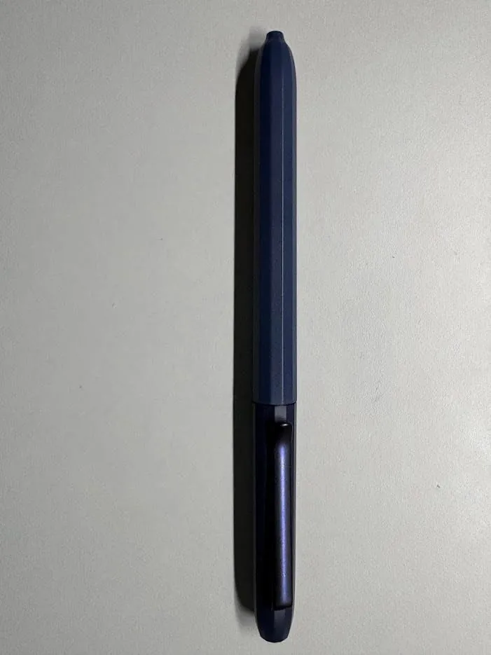 Faber-Castell Avori Inner Fire XB Kugelschreiber recycelt