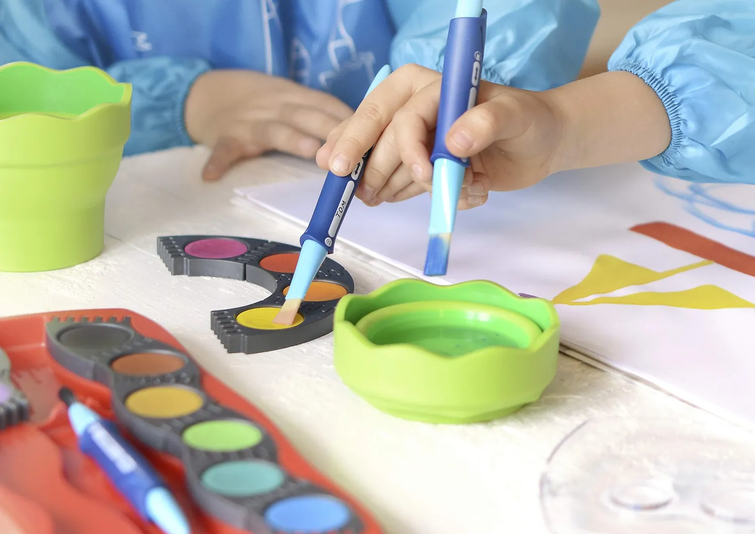 Faber-Castell Malschürze Kinder Rot mit Ärmeln Einheitsgröße