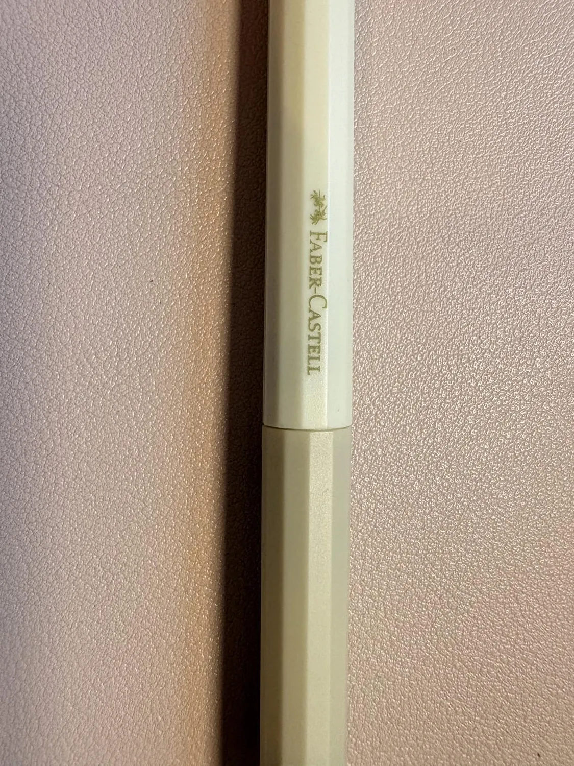 Faber-Castell Avori Inner Fire XB Kugelschreiber recycelt